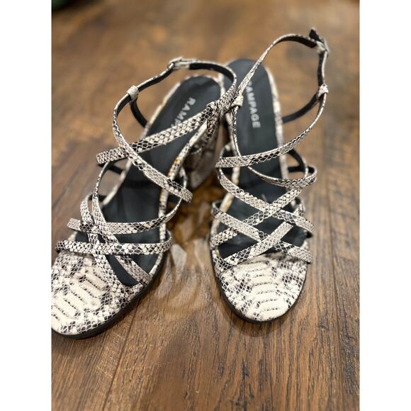 Rampage Y2K Snake Skin Print Sandals Heels Size 8 Strappy Block Heel - Picture 4 of 9